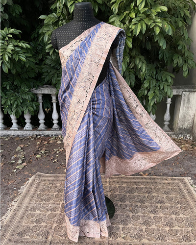 IT-V03994 Blue Cutwork