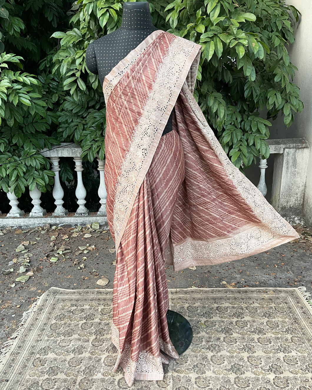 IT-V03997 Brown Cutwork