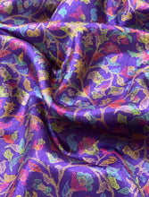 Load image into Gallery viewer, IT-V05528 Purple Paisley