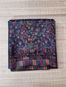IT-V08221 Black Paisley